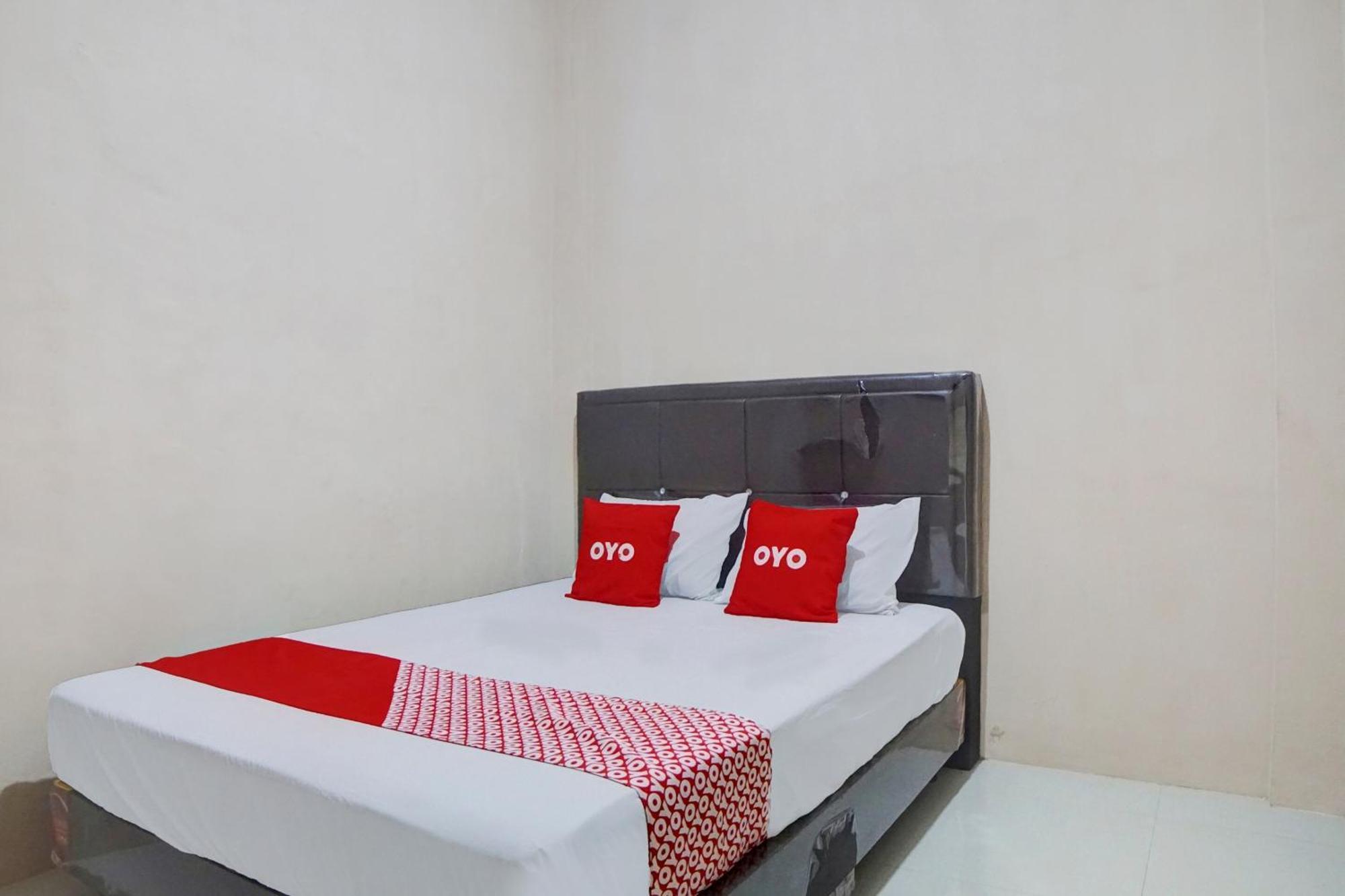 Oyo 92826 Syariah Faster Hotel 2*