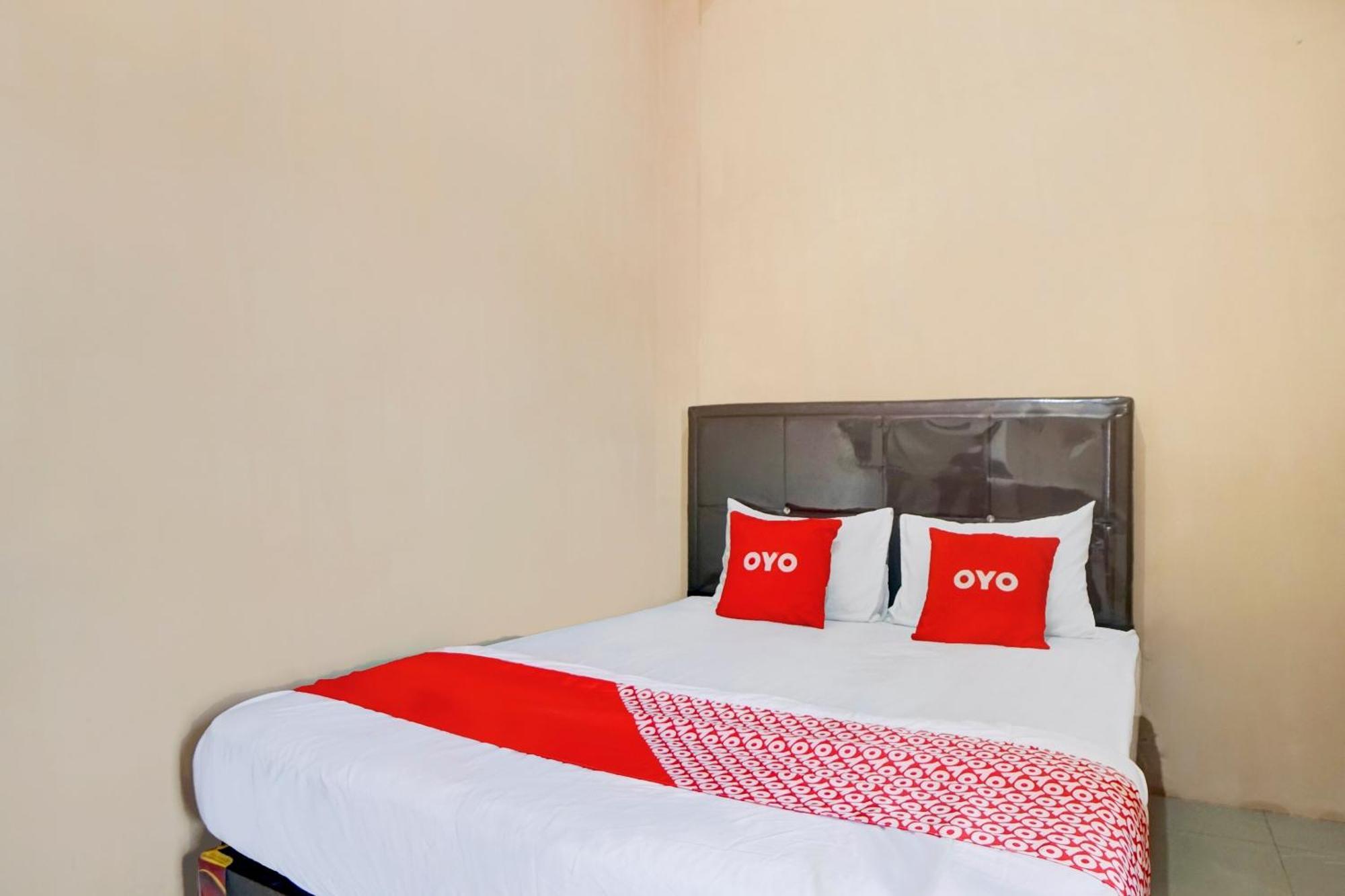 Oyo 92826 Syariah Faster Hotel Medan