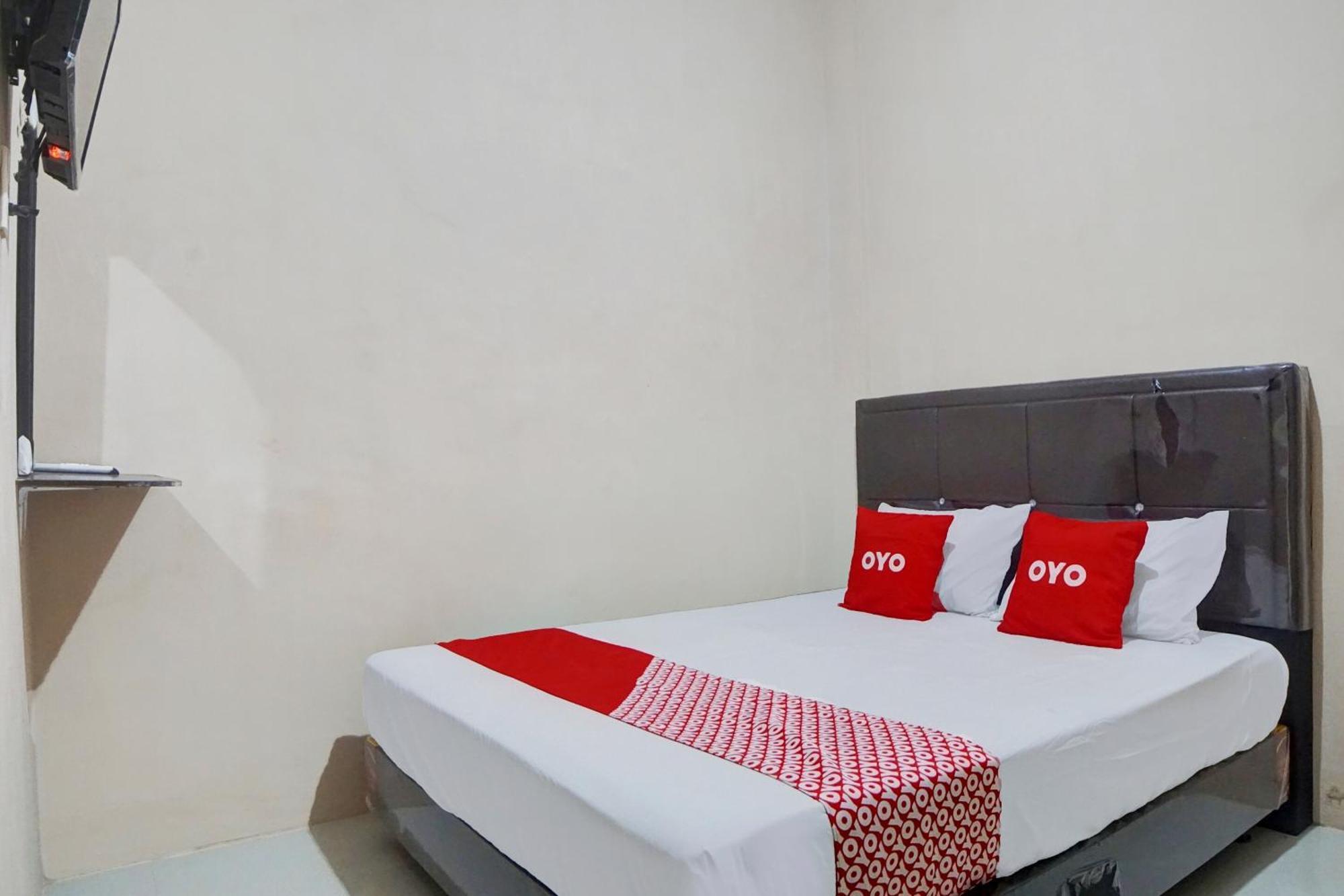 Oyo 92826 Syariah Faster 2* Medan