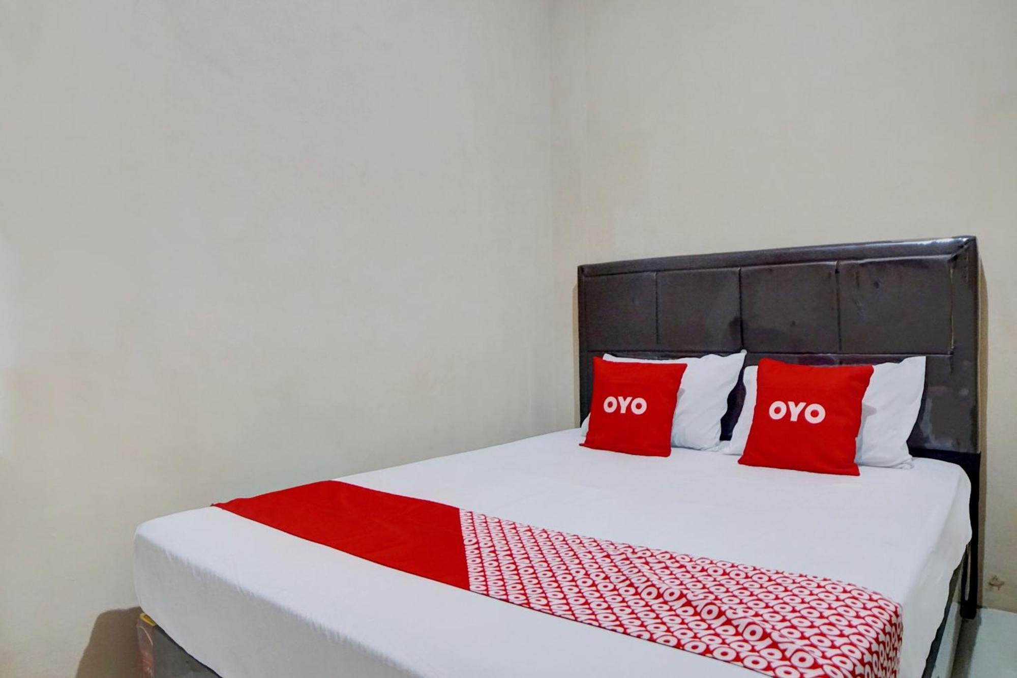 Oyo 92826 Syariah Faster Medan