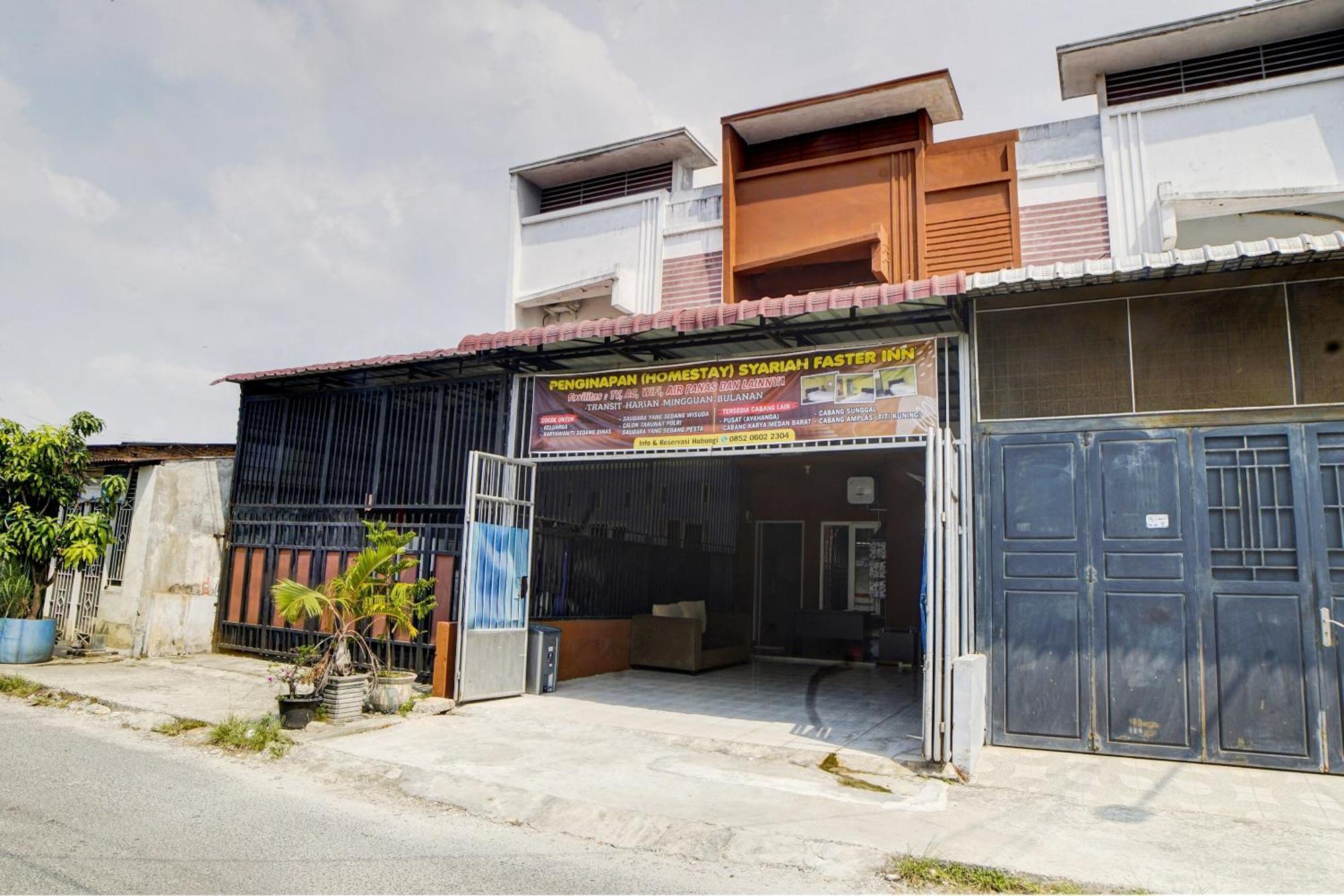 Oyo 92826 Syariah Faster 2*